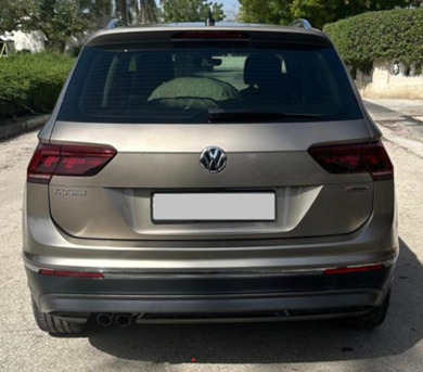 Barbar, Vehicles, Cars & Trucks , BHD 8000,  Volkswagen Tiguan 2.0L TSI,  2018,  Automatic,  52000 KM,  Volkswagen Tiguan  2.0L TSI, S, Single Owner