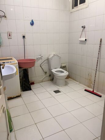 Al-Madinah, Rooms for Rent, SAR 9000/month,  Furnished,  Comfortable And Clean Flat Sharing Available For Bachelors In A Good Location. Ideal For W