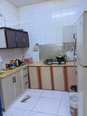 Al-Madinah, Rooms for Rent, SAR 9000/month,  Furnished,  Comfortable And Clean Flat Sharing Available For Bachelors In A Good Location. Ideal For W
