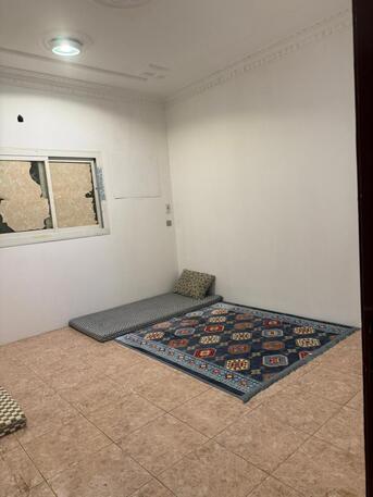 Umm Al Hamam, Rooms for Rent, SAR 2000/month,  Room Is Available For Female