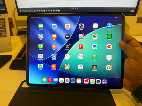 Jeddah, Electronics, SAR 2200,  IPad Air M2 13 Inch 128 GB