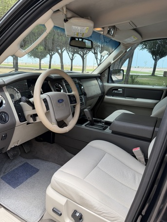 Jubail, Vehicles, Cars & Trucks , SAR 29500,  Ford Expedition,  2011,  Automatic,  415000 KM,  Powerful American Full-Size SUV