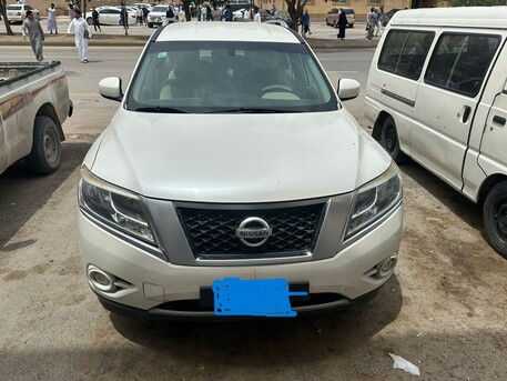 Al Aziziyah, Vehicles, Cars & Trucks , SAR 450000,  NISSAN PATHFINDER STANDARD,  2016,  Automatic,  246000 KM,  NISSAN PATHFINDER  STANDARD IN EXCELLENT CONDITION