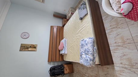 Jeddah, Furniture, SAR 800,  Urgent Sell - Bed King Size, 4 Doors Wardrobe, Dressing Table 6 Drawers