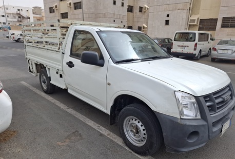 Jeddah, Vehicles, Cars & Trucks , SAR 36000,  Isuzu Dmax,  2013,  Manual,  435000 KM,   Pickup Diesel  Excellent Condition