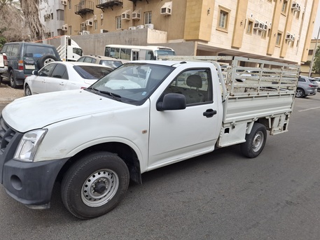 Jeddah, Vehicles, Cars & Trucks , SAR 36000,  Isuzu Dmax,  2013,  Manual,  435000 KM,   Pickup Diesel  Excellent Condition
