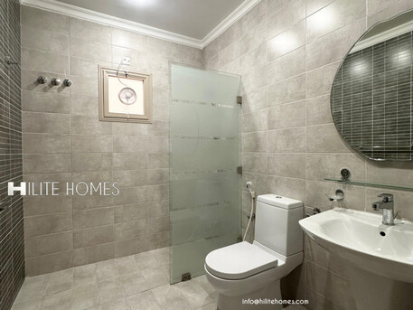 Kuwait City, Apartments, Flats, Houses & Villas, KWD 700/month,  3 BR,  Renovated 3 -Master Bedroom Floor For Rent In Jabriya