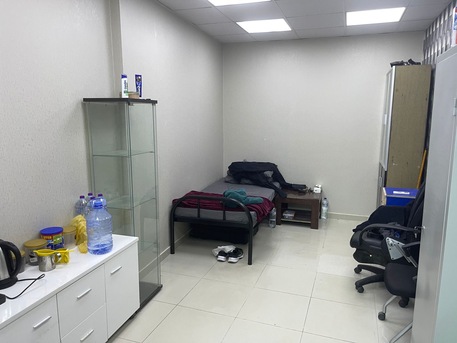 Al Bathaa, Apartments, Flats, Houses & Villas, BACHELOR BEDSPACE AND SEPERATE ROOM AVAILABLE