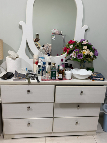 Riyadh, Household Items, SAR 1000,  Complete Bedroom Set Almost As New 1000 SAR