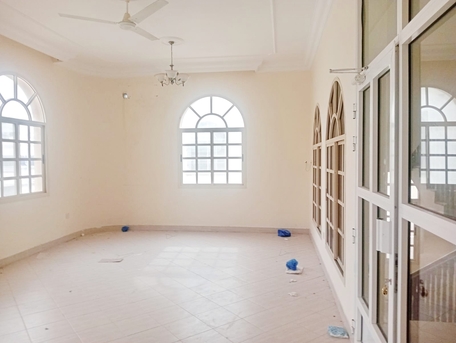 Busaiteen, Apartments, Flats, Houses & Villas, BHD 500/year,  5 BR,  Spacious 5 Bedroom-Villa In Busaiteen