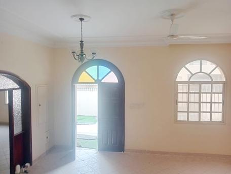 Busaiteen, Apartments, Flats, Houses & Villas, BHD 500/year,  5 BR,  Spacious 5 Bedroom-Villa In Busaiteen