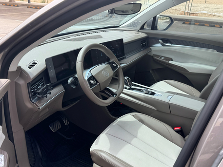 Riyadh, Vehicle Lease Transfer, SAR 2224,  MG RX9 2025 - Full Option - Lease Transfer