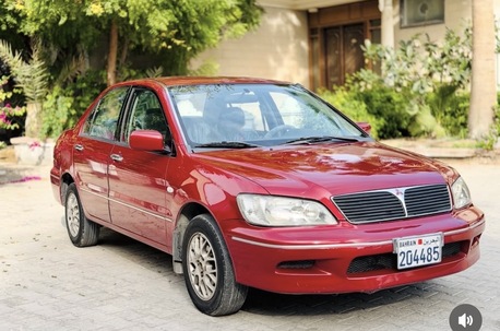 West Riffa, Vehicles, Cars & Trucks , BHD 800,  Mitsubishi Lancer,  2002,  Automatic,  000003 KM,  LANCER Good Condition