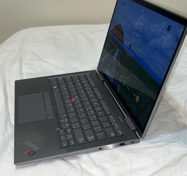 Jeddah, Computers, SAR 2700,  Lenovo Yoga Thinkpad I7 Touch 11th Gen