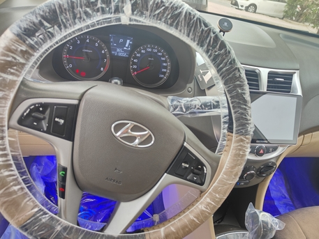 Riyadh, Vehicles, Cars & Trucks , SAR 21000,  Hyundai Accent,  2014,  Automatic,  300000 KM,   Model Full Option  For Sale