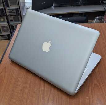 Manama, Computers, BHD 45,  MacBook Pro 2.53Ghz Intel Core 2 Duo 13.3" Display 8GB RAM 320GB HDD Intel NVIDIA Graphics