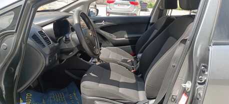 Manama, Vehicles, Cars & Trucks , BHD 2900,  KIA Cerato,  2018,  Automatic,  124500 KM,  Same Like New!  Great Condition - Expat Family Used Car !