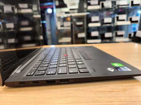 Riyadh, Computers, SAR 2299,  Lenovo X1 Carbon TOUCH I5 12th Gen Ram 32GB SSD 512GB