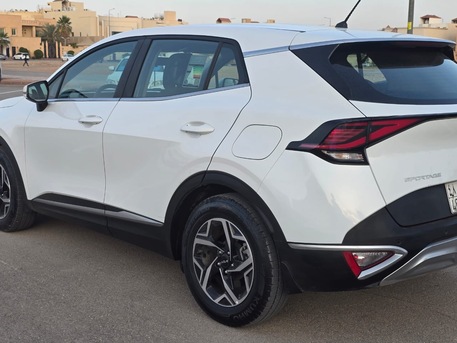 Riyadh, Vehicles, Cars & Trucks , SAR 63000,  Kia Sportage 2023,  2023,  Automatic,  98000 KM,