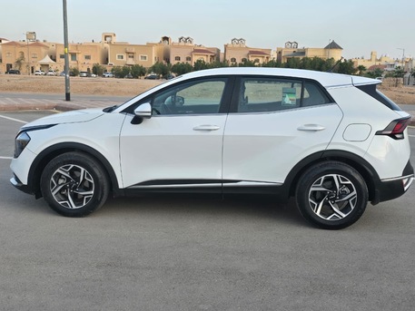 Riyadh, Vehicles, Cars & Trucks , SAR 63000,  Kia Sportage 2023,  2023,  Automatic,  98000 KM,