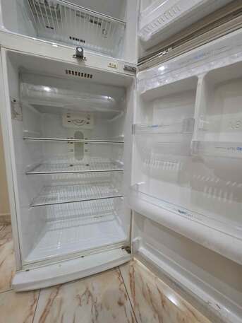 Al Muruj, Electronics, SAR 650,  Samsung Fridge 420 Liter