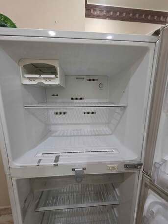 Al Muruj, Electronics, SAR 650,  Samsung Fridge 420 Liter
