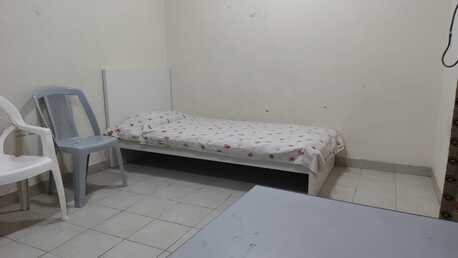 Riyadh, Apartments, Flats, Houses & Villas, Furnished,  3 BR,  Furnished Room For Executive Bachelor In Malaz