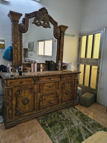 Al Wizarat, Furniture, SAR 1000,  Full Furniture Set For Sell SAR 1000 King Size Bed, Dressing Table, Wardrobe,two Small Cab