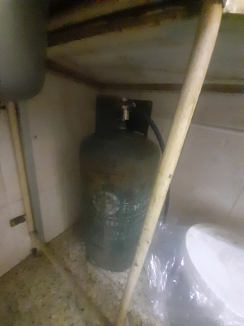 Manama, Appliances, BHD 25,  Stove And Gas Cylinder With Pipe And Regulator