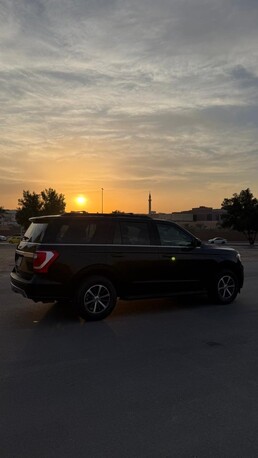 Riyadh, Vehicles, Cars & Trucks , SAR 135000,  Ford Expedition XLT,  2021,  Automatic,  138000 KM,