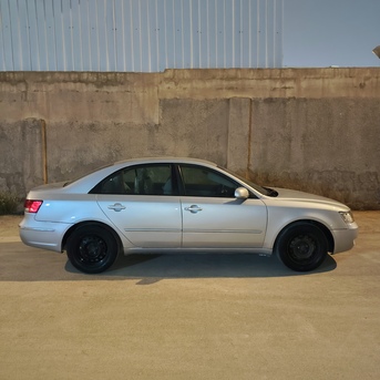 Riyadh, Vehicles, Cars & Trucks , SAR 12000,  Hyundai Sonata,  2006,  Manual,  300000 KM,  CLEAN & COMFORTABLE CAR FOR SALE