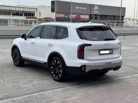 Manama, Vehicles, Cars & Trucks , BHD 13500,  Kia Telluride GT Line,  2023,  Automatic,  40100 KM,    (White)