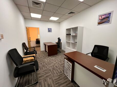 Deira, Offices, AED 36000,  200 Sq. Meter,  Upgrade Your Business Address With A Professional Office Space At An Unbeatable Price.