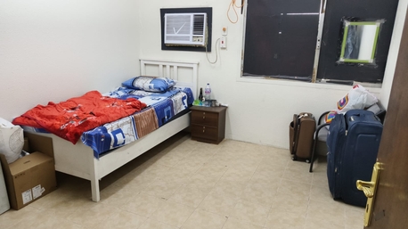 Dammam, Rooms for Rent, SAR 700/month,  Single Room Available With Kitchen And Bathroom