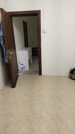 Dammam, Rooms for Rent, SAR 700/month,  Single Room Available With Kitchen And Bathroom