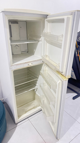 Riyadh, Electronics, SAR 200,  Refrigerator