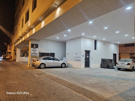 Salmaniya, Apartments, Flats, Houses & Villas, 2 BHK SEMI Furnished /With EWA /Dedicated PARKING /PRICE.230 Only. @ SALMANIYA.