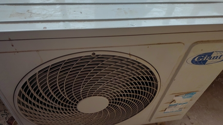 Al Malaz, Air Conditioners, SAR 1100,  Split AC - Giant