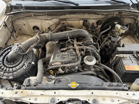 Riyadh, Vehicles, Cars & Trucks , SAR 27000,  Toyota Hilux,  2009,  Manual,  340000 KM,  Sail 18