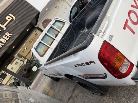 Riyadh, Vehicles, Cars & Trucks , SAR 27000,  Toyota Hilux,  2009,  Manual,  340000 KM,  Sail 18
