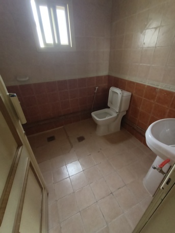 Ras Rumman, Apartments, Flats, Houses & Villas, BHD 200/month,  2 BR,  0 Sq. Meter,  2 BHK Spacious Flat For Rent In Ras Rumman With Electricity *35529070