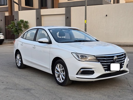 Riyadh, Vehicles, Cars & Trucks , SAR 29000,  MG 5,  2023,  Automatic,  100000 KM,    Mid Options For Sales (1st Owner)