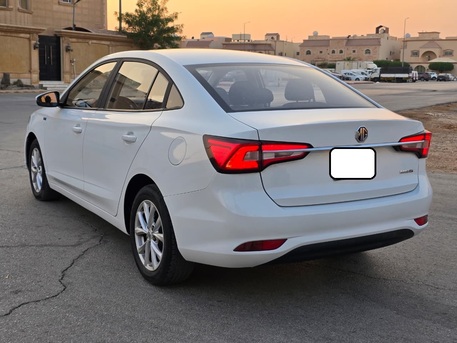 Riyadh, Vehicles, Cars & Trucks , SAR 29000,  MG 5,  2023,  Automatic,  100000 KM,    Mid Options For Sales (1st Owner)