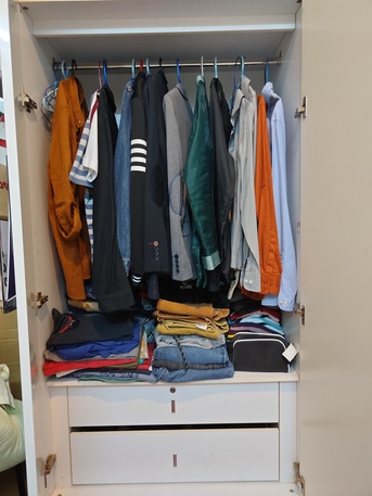 Al Sharafeyah, Furniture, SAR 400,  5 Doors Family Cabinet (IKEA)