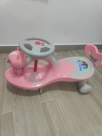 Manama, Baby & Kid Stuff, BHD 9,  Kids Ride On Wiggle Car