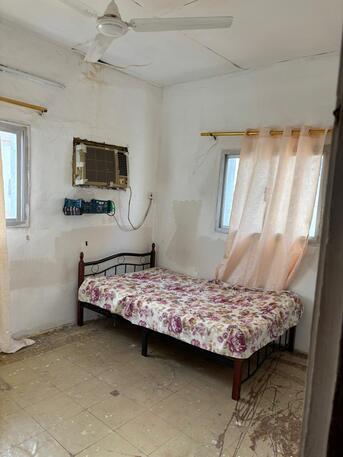 Umm Al Hassam, Rooms for Rent, BHD 95/month,  One Room In 2 Bedroom Flat For Rent Including Ewa