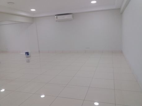 Tubli, Offices, BHD 160,  Commercial Office Flat 100 Square Miter Arya Open Spesc.1Bath.kitchen.Lift.in -((Tubli))