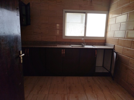 Salmaniya, Apartments, Flats, Houses & Villas, BHD 190/month,  2 BR,  1Bath Big Hall. Big Kitchen. Lift. Car-parking Unfurnished Exclusive. In -((( Salmaniya))