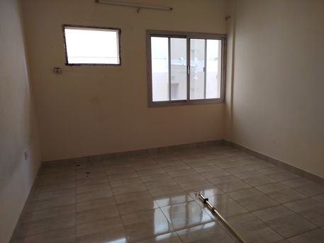 Salmaniya, Apartments, Flats, Houses & Villas, BHD 190/month,  2 BR,  1Bath Big Hall. Big Kitchen. Lift. Car-parking Unfurnished Exclusive. In -((( Salmaniya))