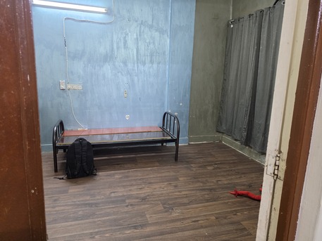 Al Dirah, Rooms for Rent, SAR 1000/month,  Furnished,  Single Room For Rent In Family Apartment (Long-Term Only)